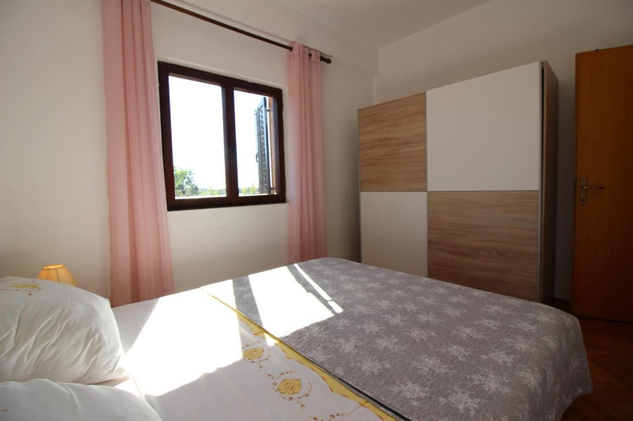 Apartment Liliana Near Beach Пореч Екстериор снимка