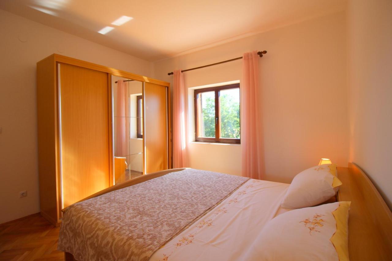 Apartment Liliana Near Beach Пореч Екстериор снимка